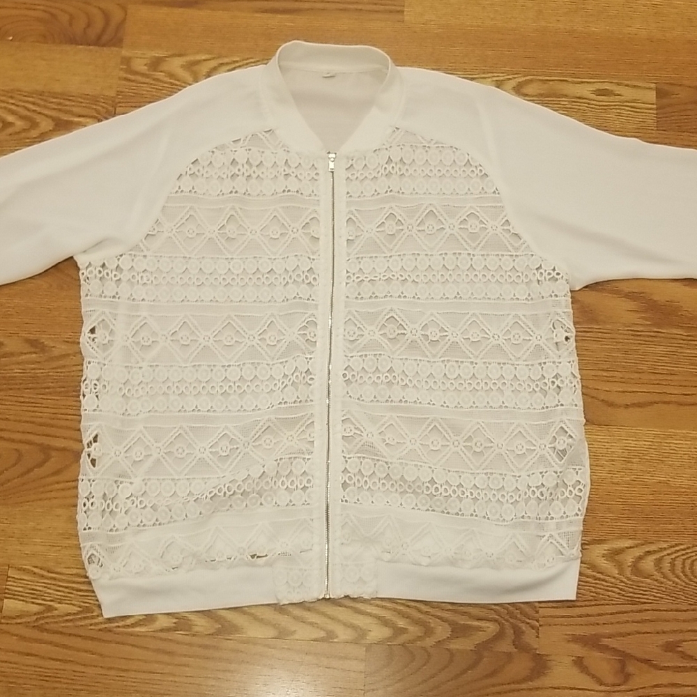 Elegant White Lace Women's Jacket